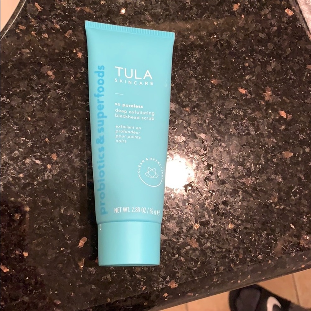 So poreless -Tula deep blackhead scrub